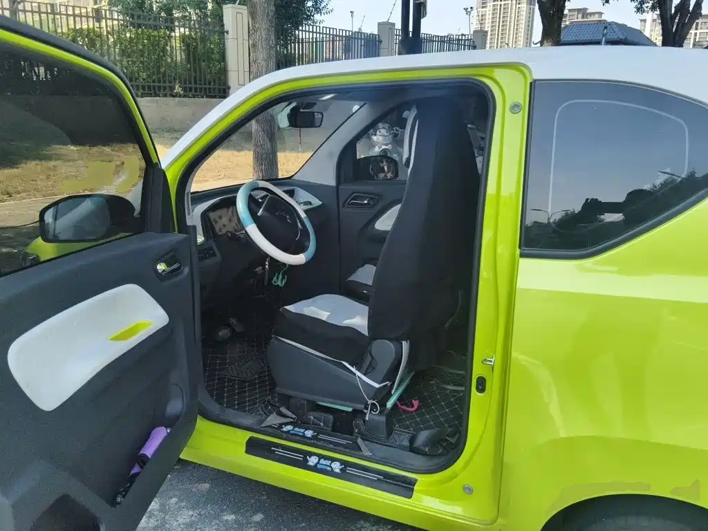Wuling MINIEV — миниатюра 18
