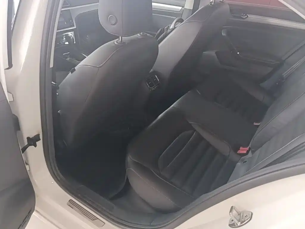 Volkswagen Lamando — миниатюра 17