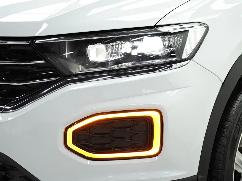 VOLKSWAGEN T ROC EXPLORING SONGS