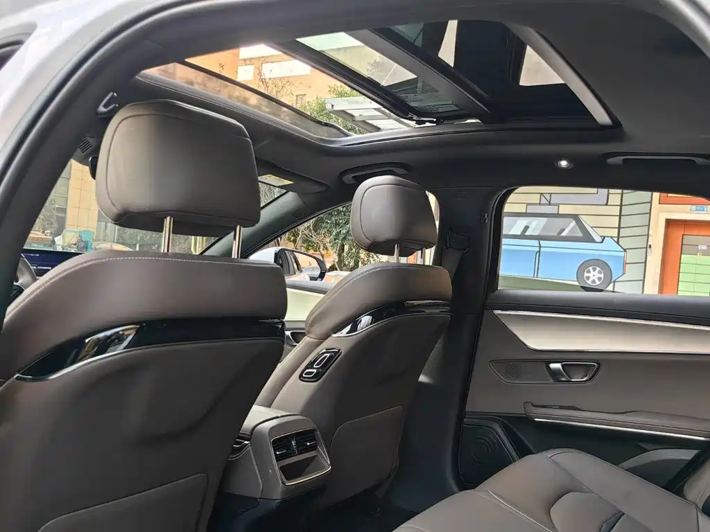 BYD Han — миниатюра 8