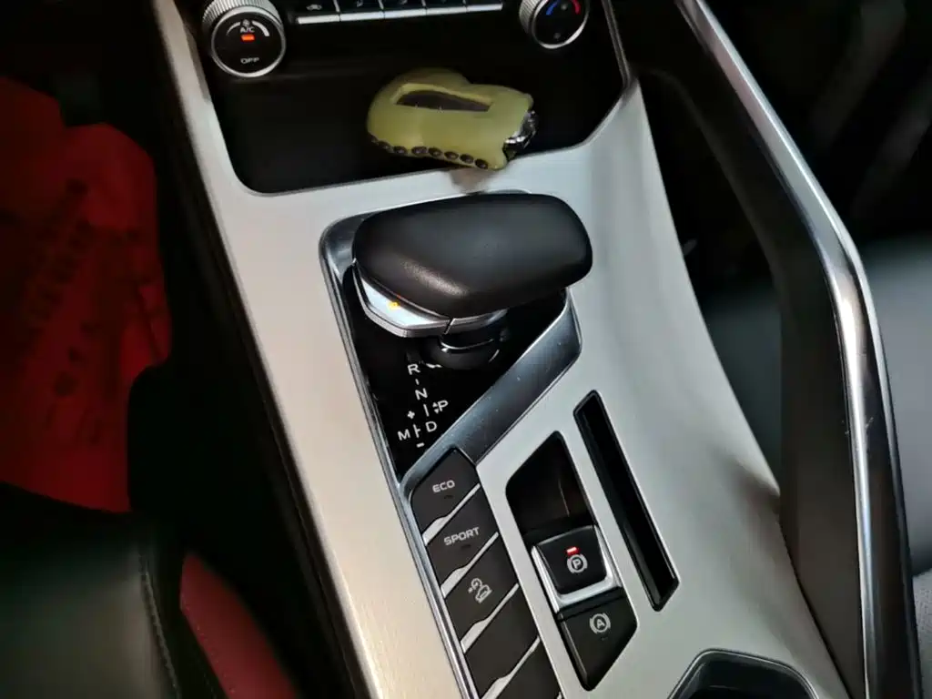 Geely Binyue — миниатюра 14