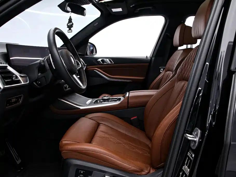 BMW X7 — миниатюра 15