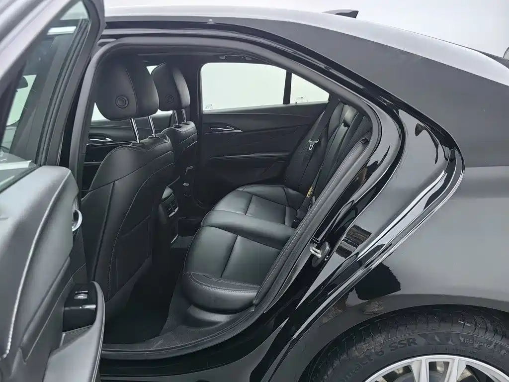 Cadillac CT4 — миниатюра 15