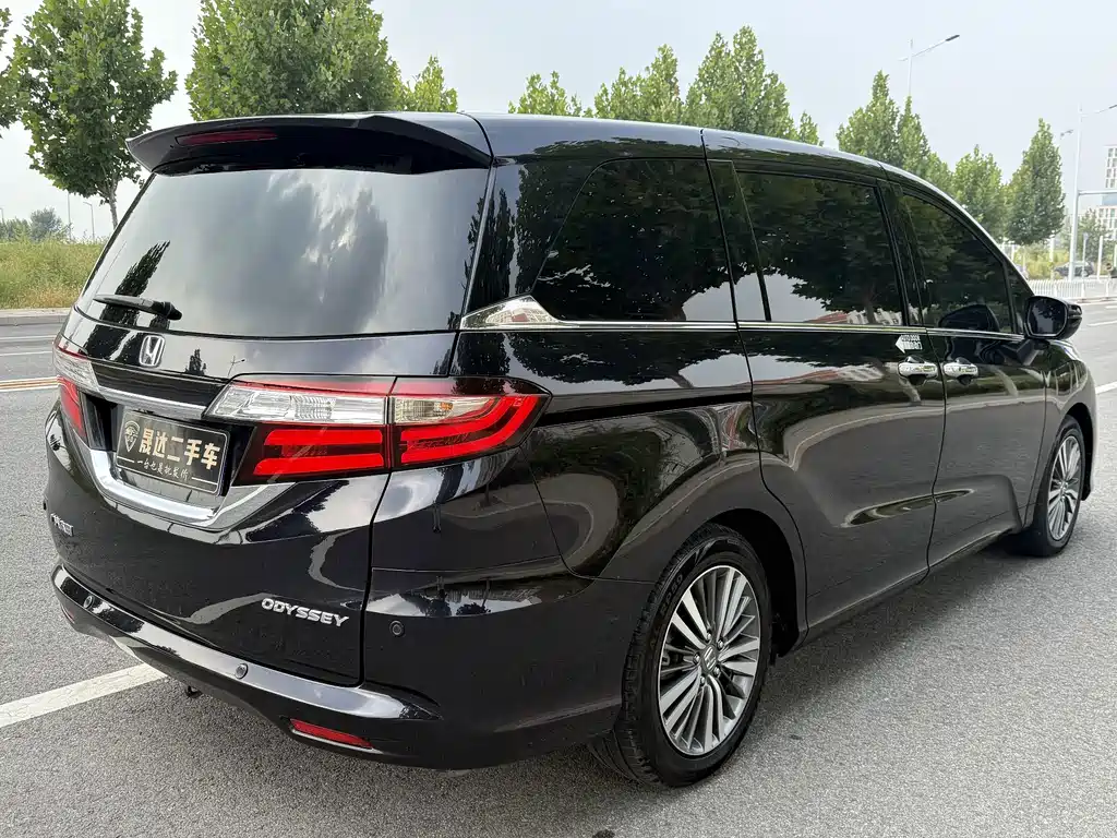 Honda Odyssey — миниатюра 8