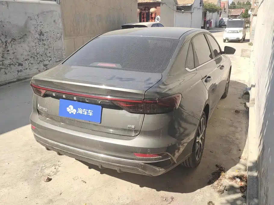 Geely Emgrand — миниатюра 3