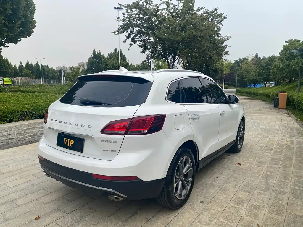 Borgward BX7 — миниатюра 18