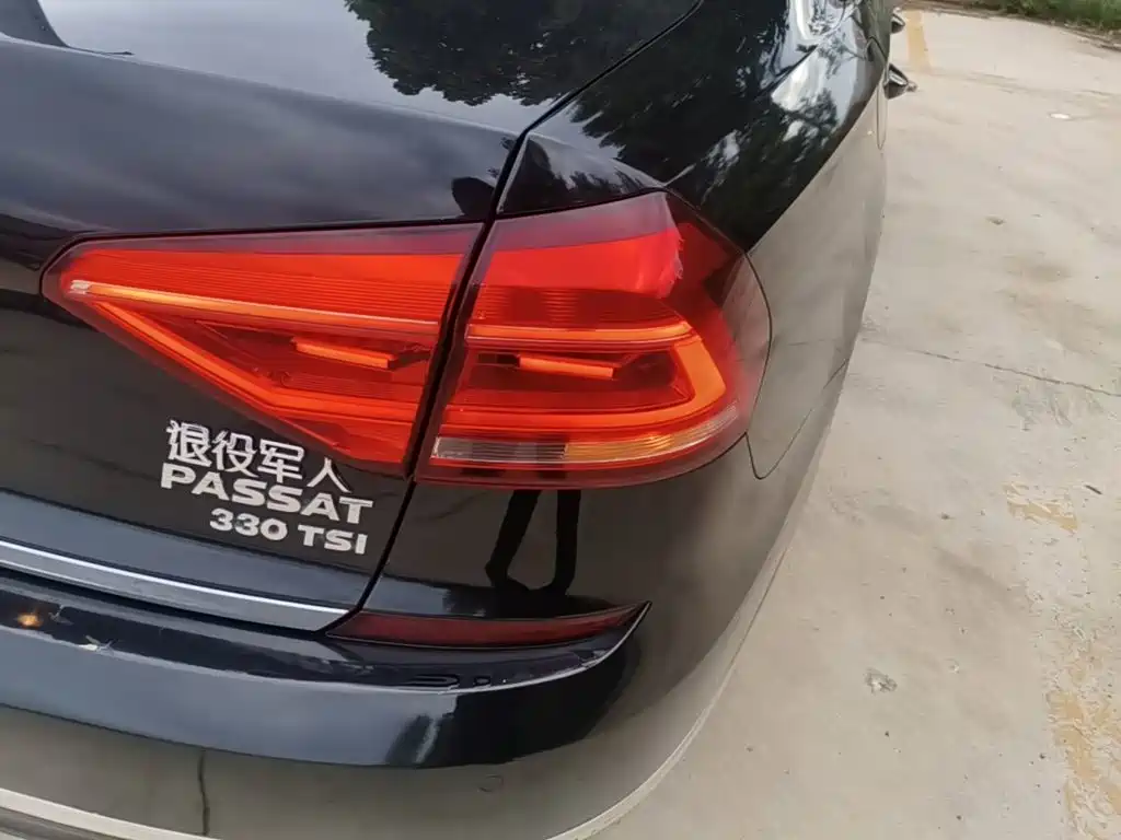 Volkswagen Passat — миниатюра 8