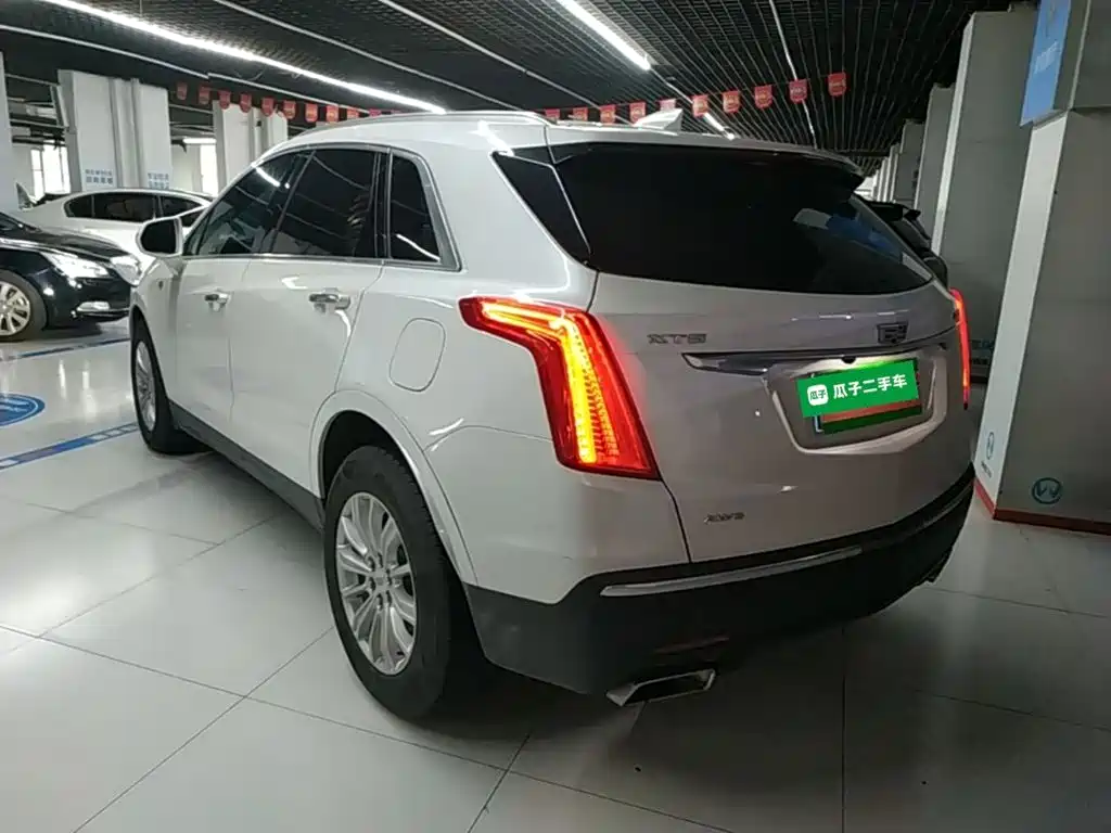 Cadillac XT5 — миниатюра 5