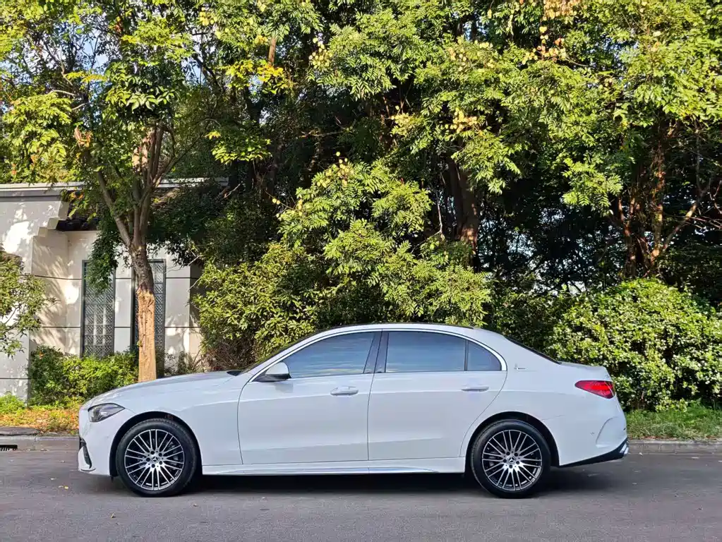 Mercedes-Benz C-Class — миниатюра 4