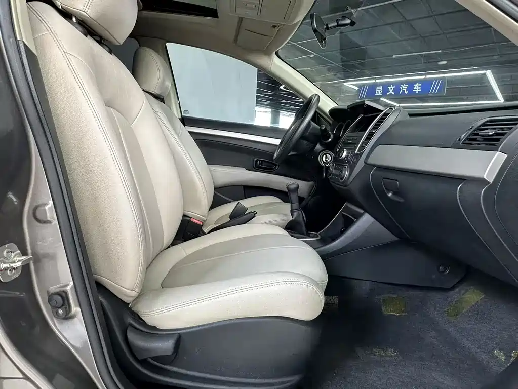 Nissan Sylphy — миниатюра 11