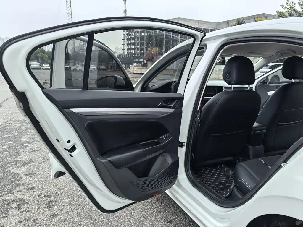 Volkswagen Bora — миниатюра 16