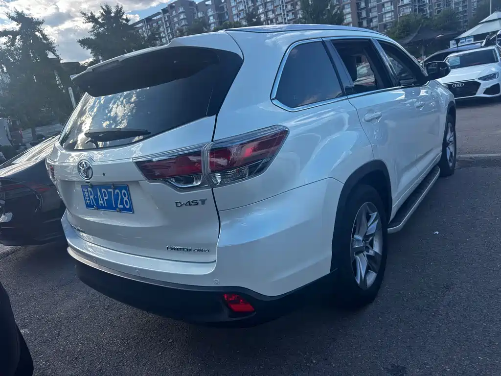 Toyota Highlander — миниатюра 21