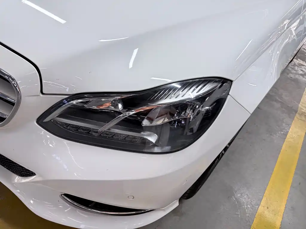 Mercedes-Benz E-Class — миниатюра 4