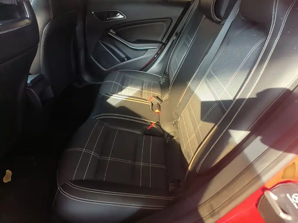 Mercedes-Benz CLA (Import) — миниатюра 17