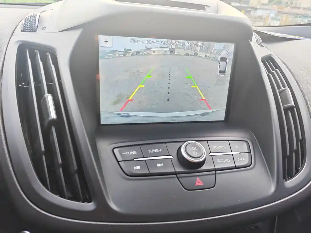 Ford Kuga — миниатюра 11