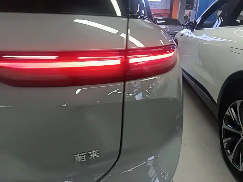 NIO ES6 — миниатюра 8