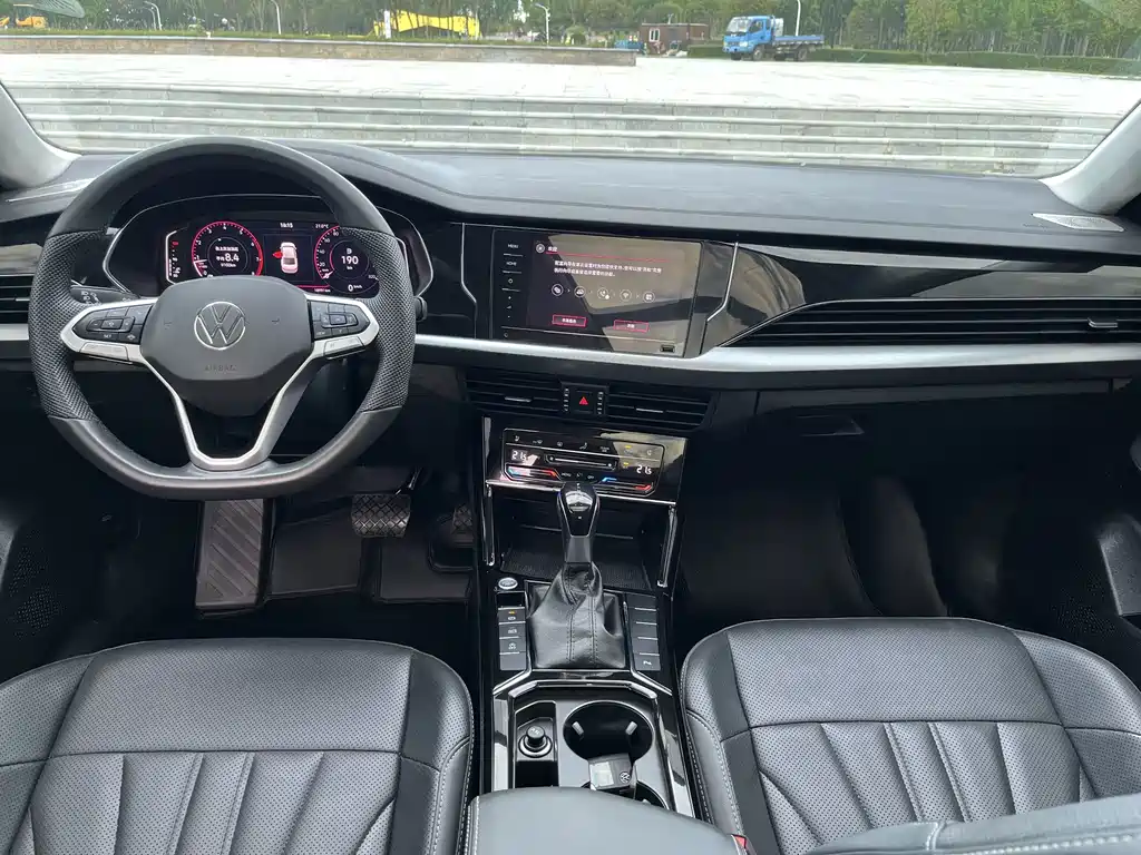 Volkswagen Passat — миниатюра 10