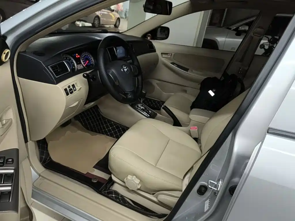 Toyota Corolla — миниатюра 15