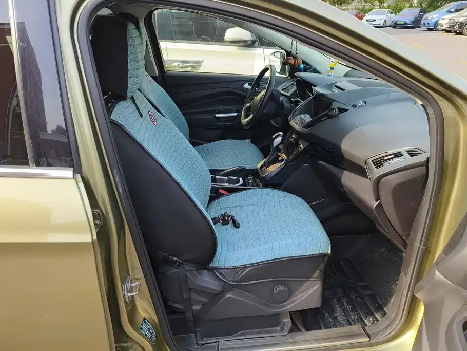 Ford Kuga — миниатюра 8