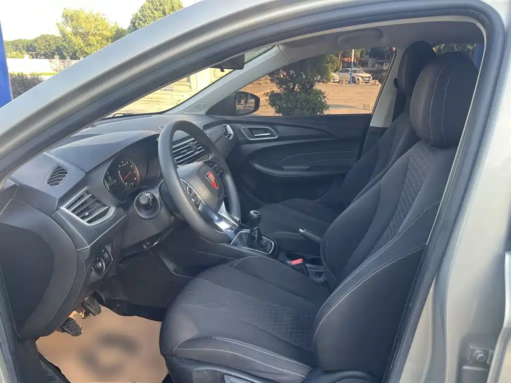 Roewe i5 — миниатюра 15