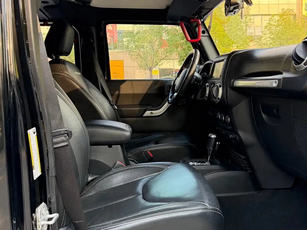 Jeep Wrangler — миниатюра 19