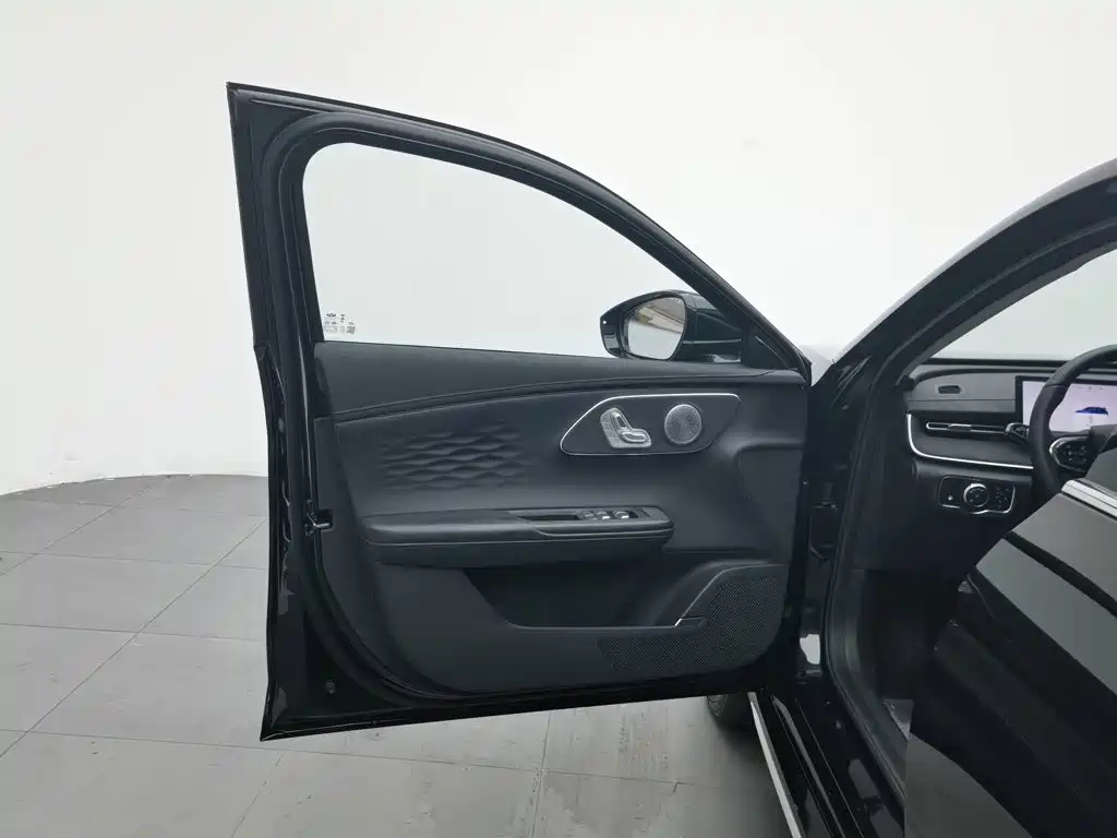 Fulwin Fengyun A8L — миниатюра 8