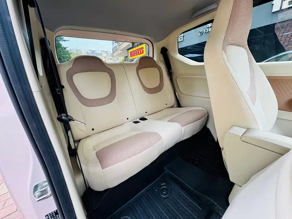 Wuling MINIEV — миниатюра 13