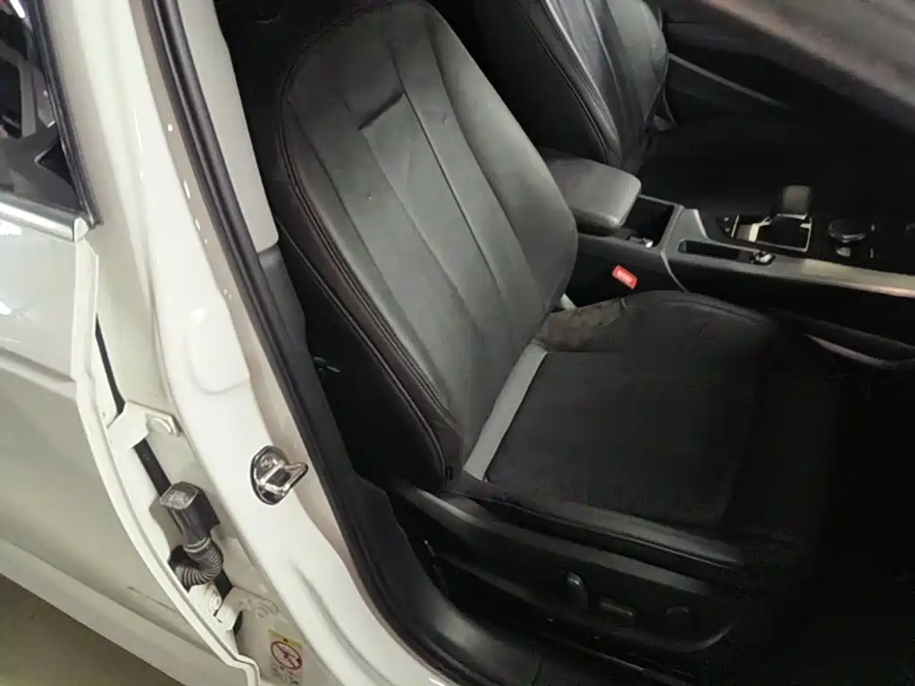 Audi A4L — миниатюра 25