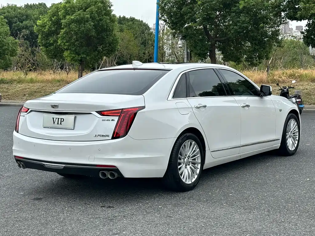 Cadillac CT6 — миниатюра 5