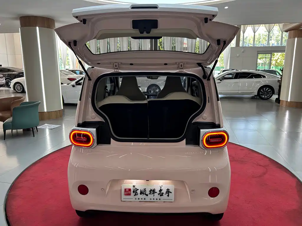 Wuling MINIEV — миниатюра 28
