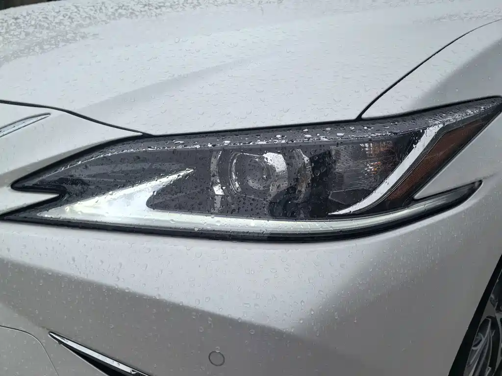 Lexus ES — миниатюра 36