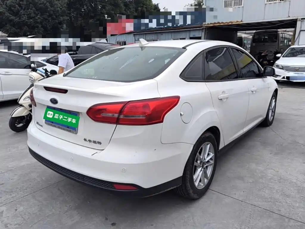 Ford Focus — миниатюра 7