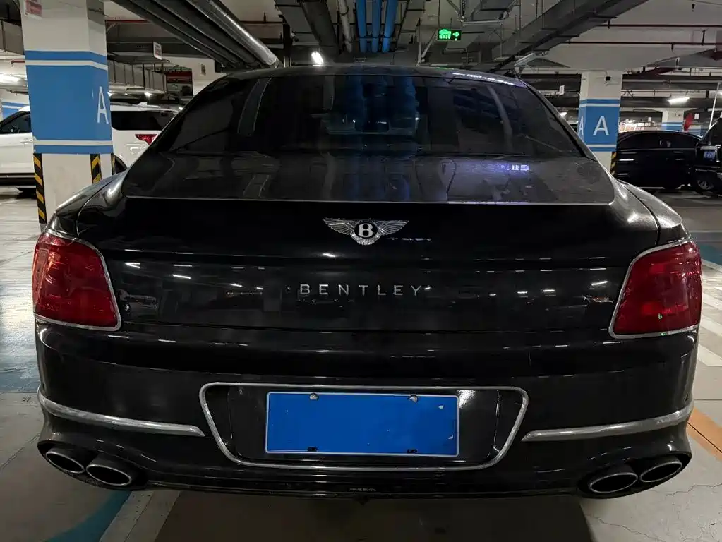 Bentley Flying Spur — миниатюра 9
