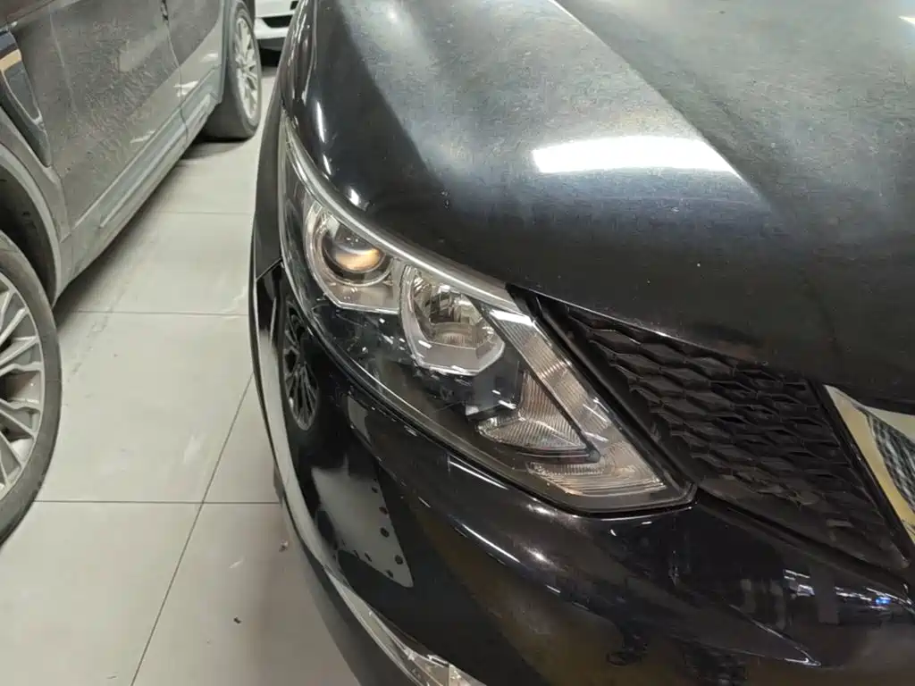 Nissan Qashqai — миниатюра 11