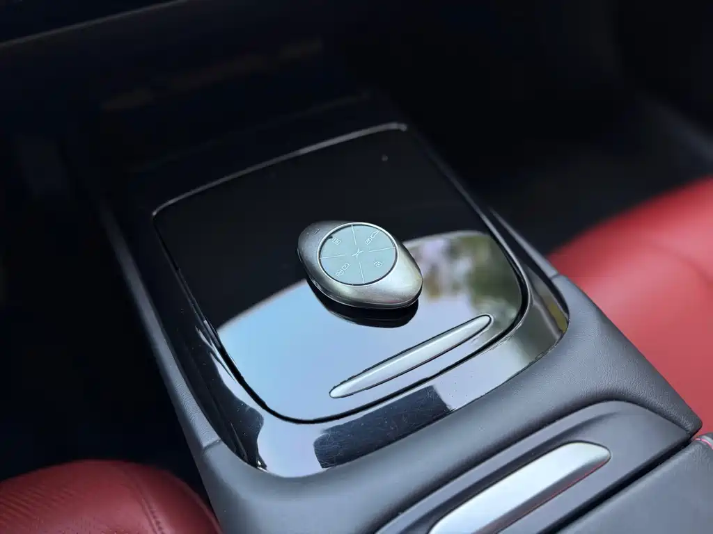 XPeng P7 — миниатюра 15