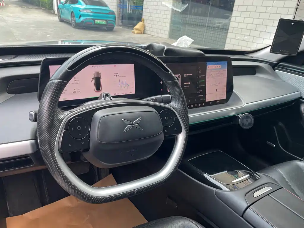 XPeng P7 — миниатюра 15