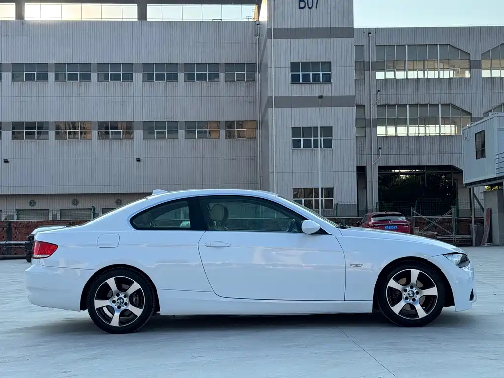 BMW 3 Series (Import) — миниатюра 4