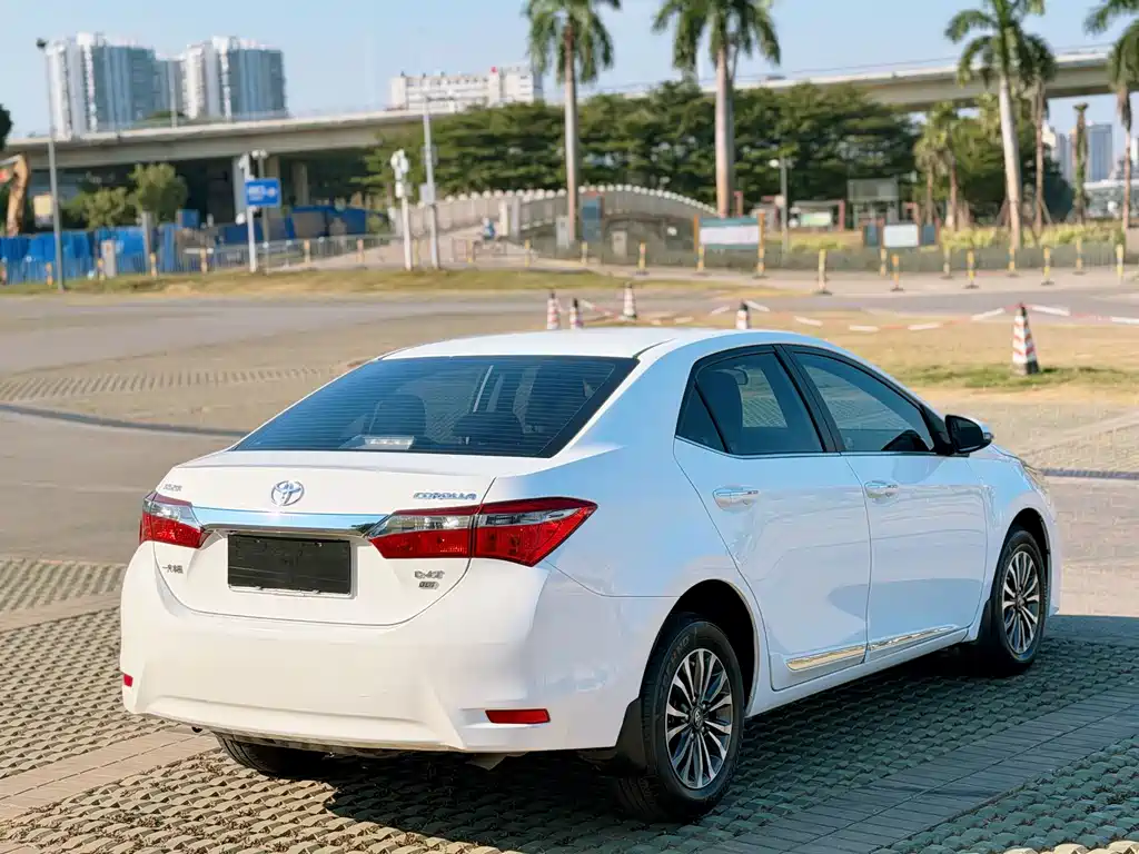 Toyota Corolla — миниатюра 6