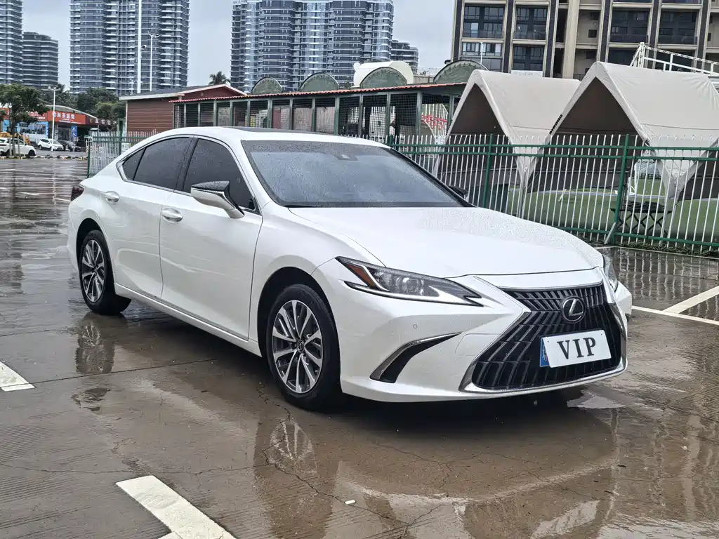 Lexus ES — миниатюра 4