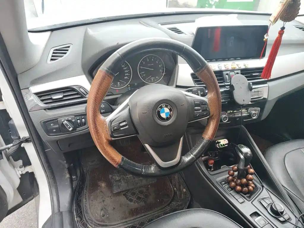 BMW X1 — миниатюра 3
