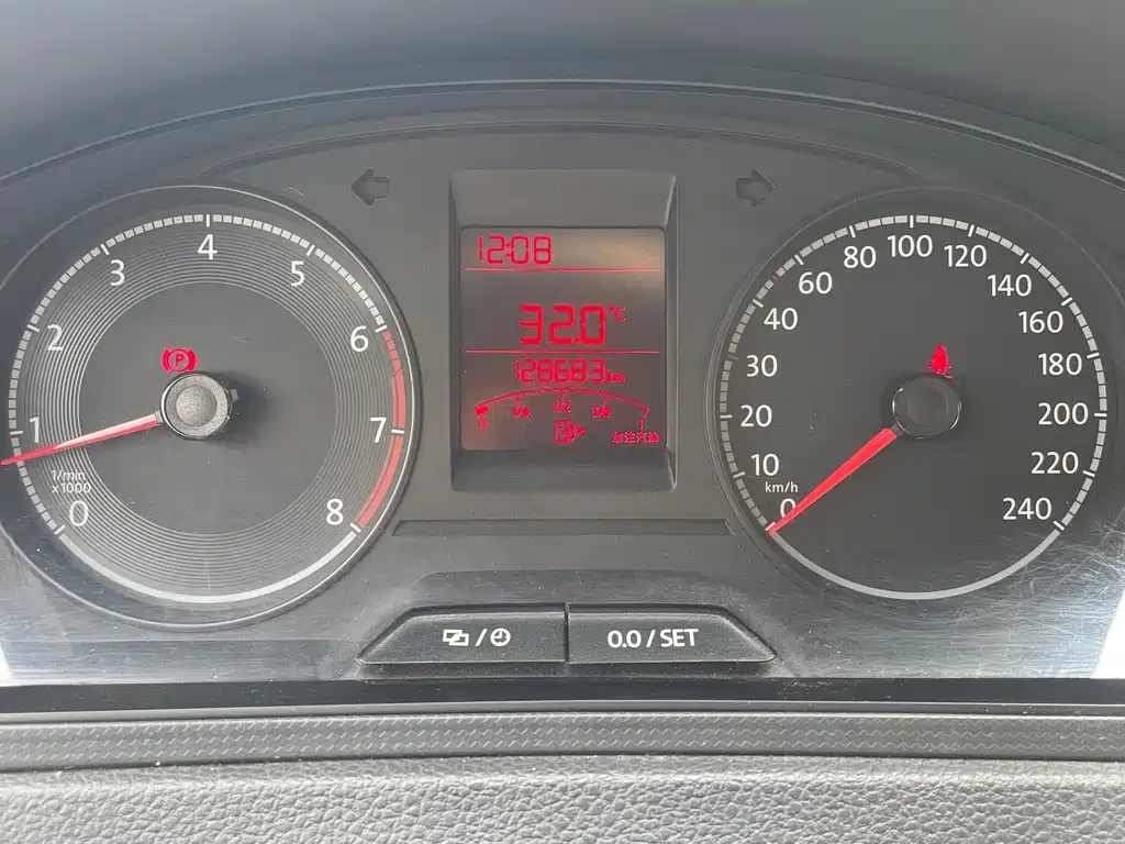 Volkswagen Santana — миниатюра 8