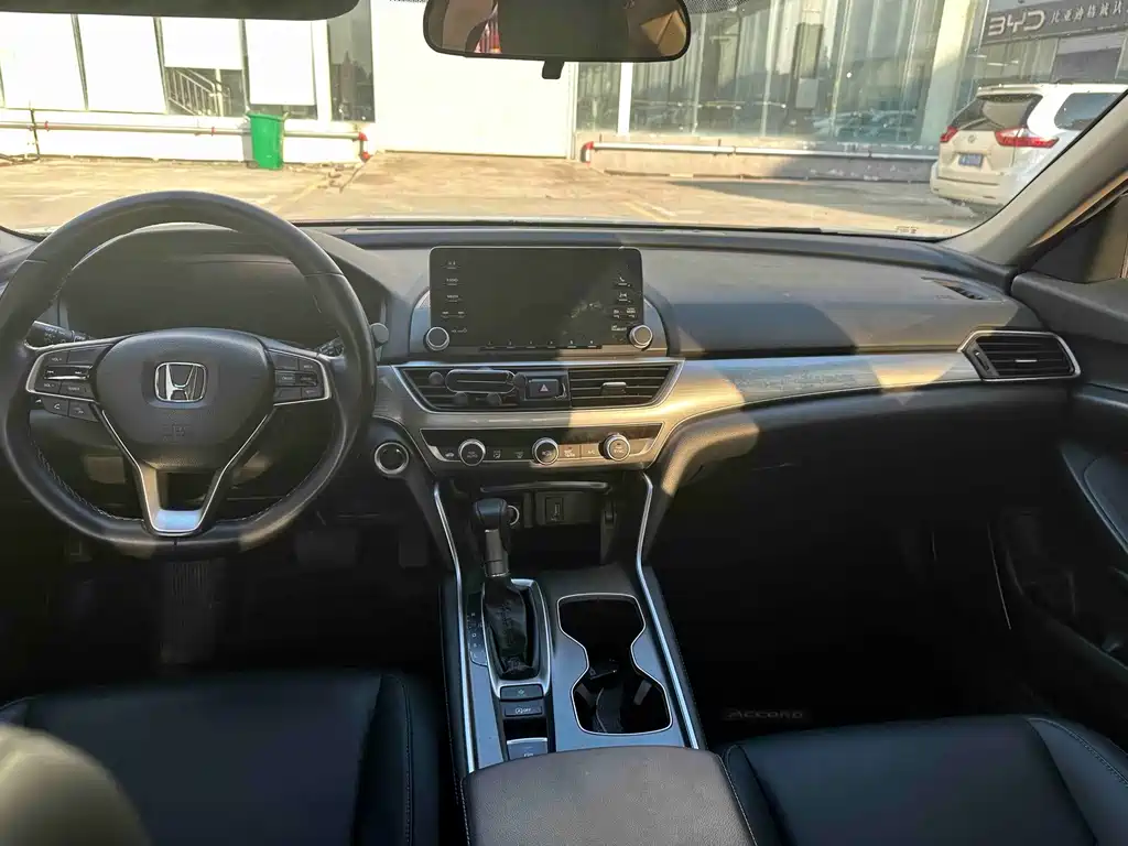 Honda Accord — миниатюра 2