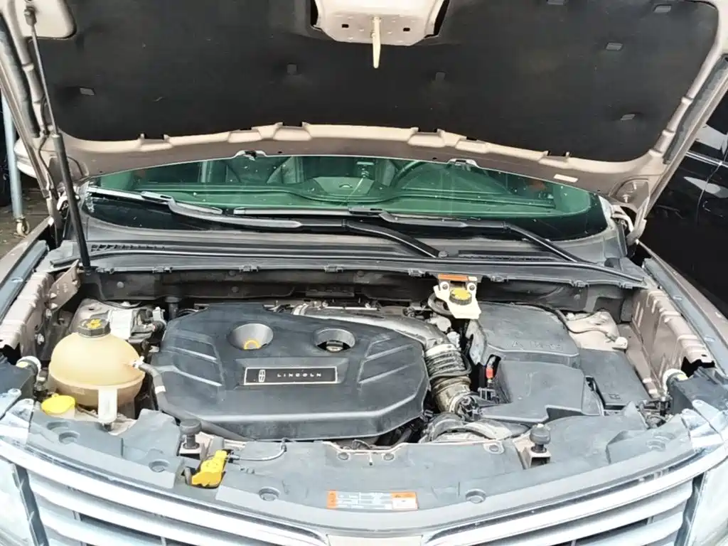 Lincoln MKC — миниатюра 20
