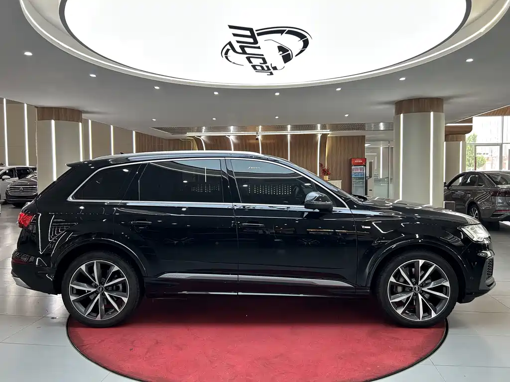 Audi Q7 — миниатюра 4
