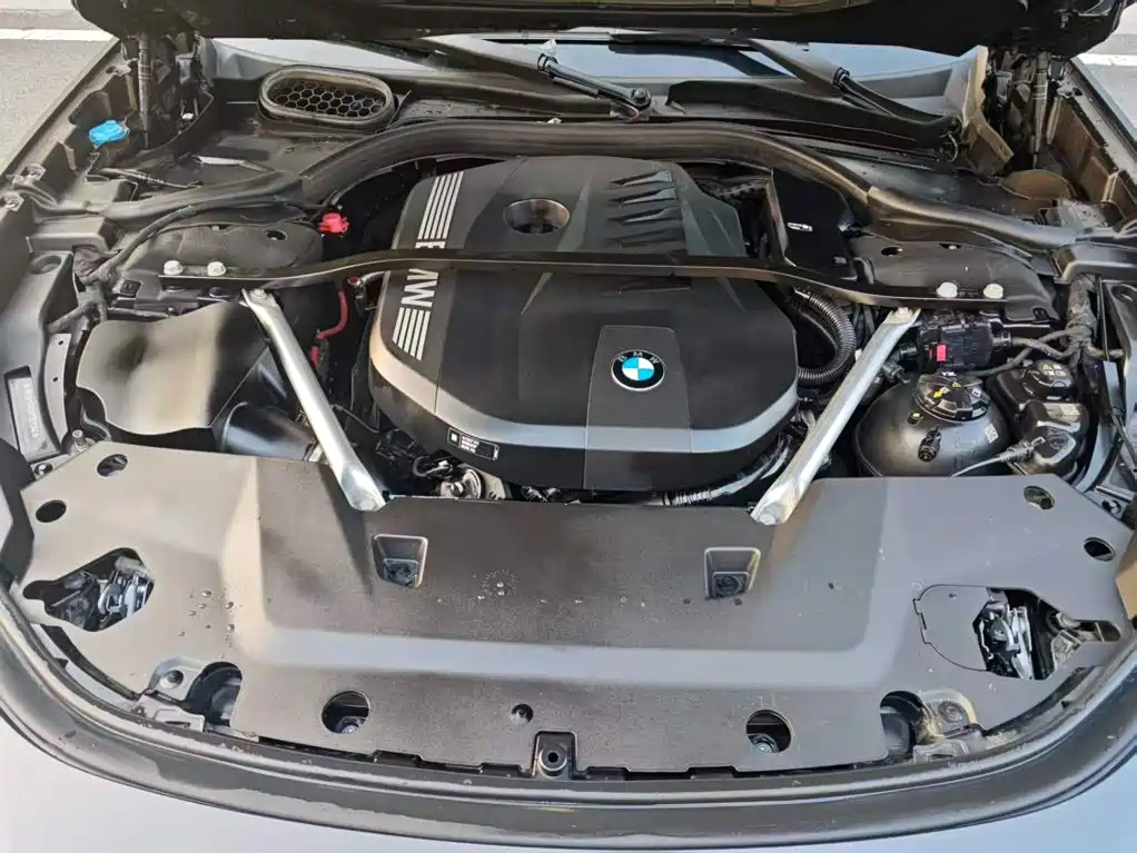 BMW 7 Series — миниатюра 7