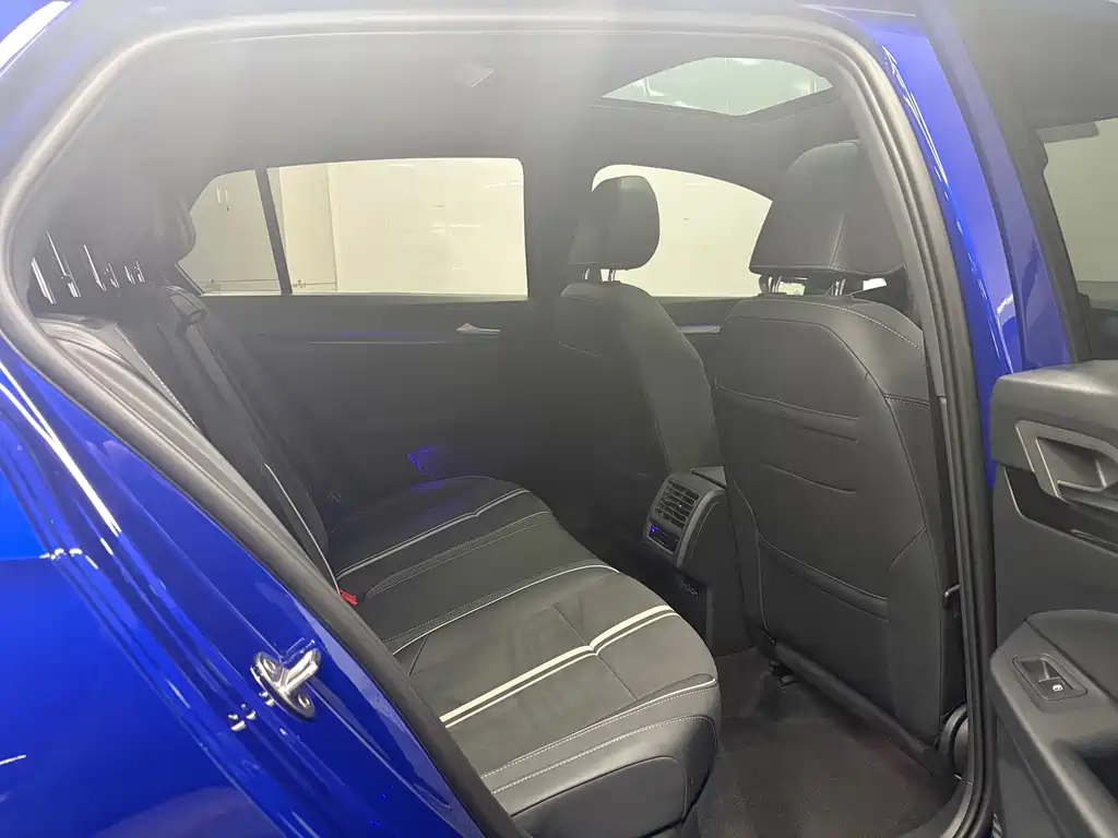 Volkswagen Golf — миниатюра 15