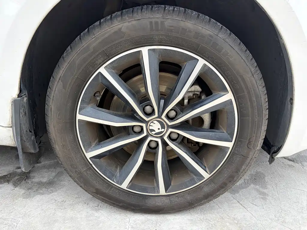 Skoda Octavia — миниатюра 16