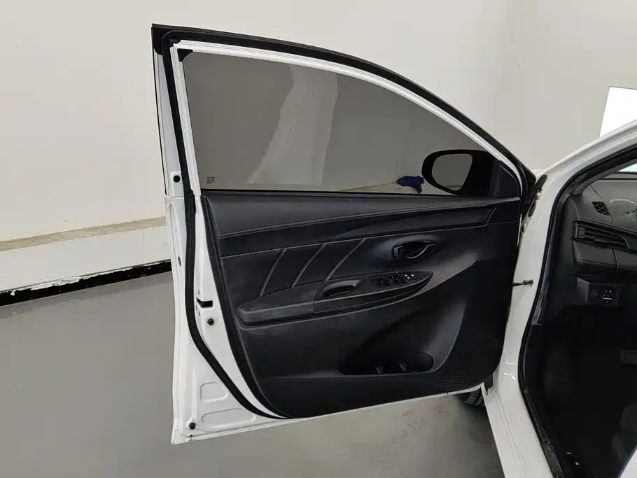 Toyota Vios — миниатюра 7