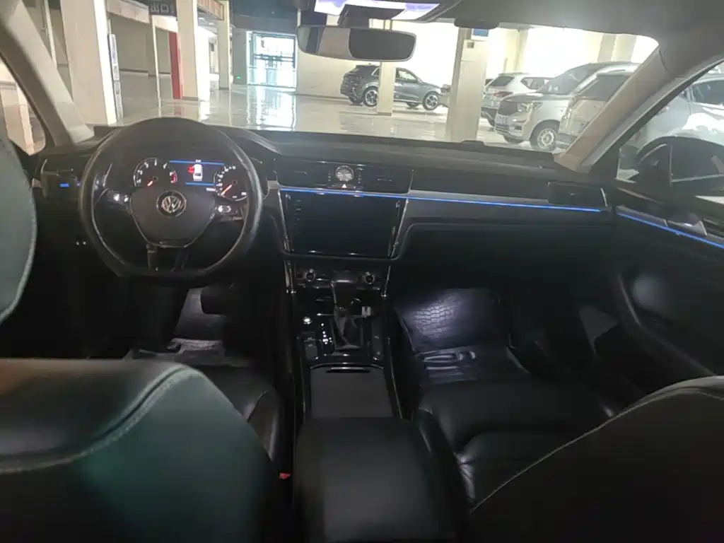 Volkswagen Phideon — миниатюра 5