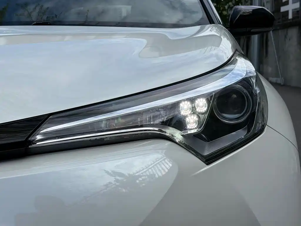 Toyota C-HR — миниатюра 19